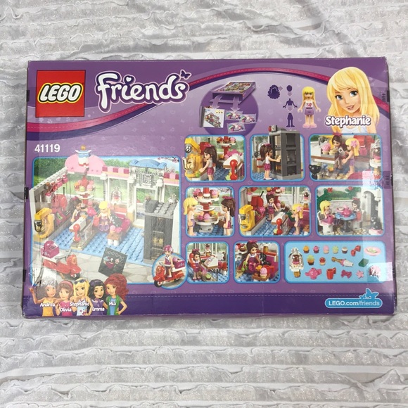 LEGO Friends Heartlake Cupcake Cafe - Picture 2 of 2